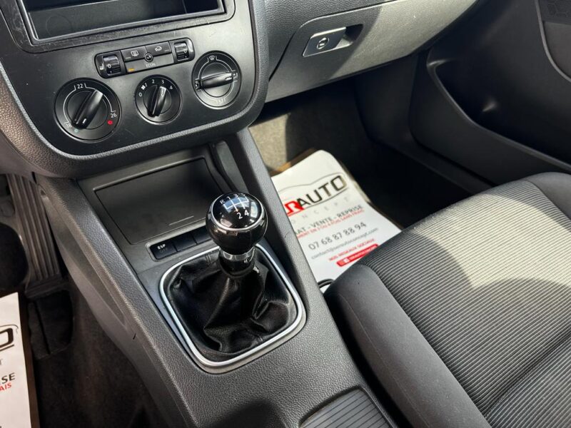 VOLKSWAGEN GOLF V 2005