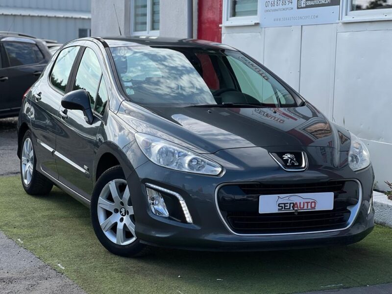 PEUGEOT 308 2013