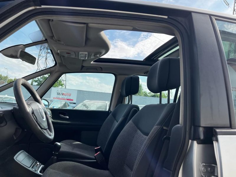 RENAULT ESPACE IV 2009