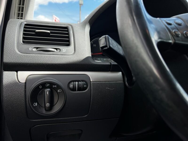 VOLKSWAGEN GOLF V 2007