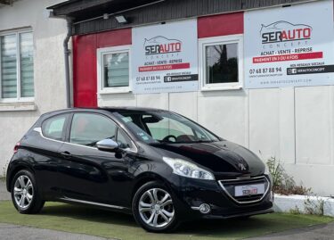 PEUGEOT 208 2012