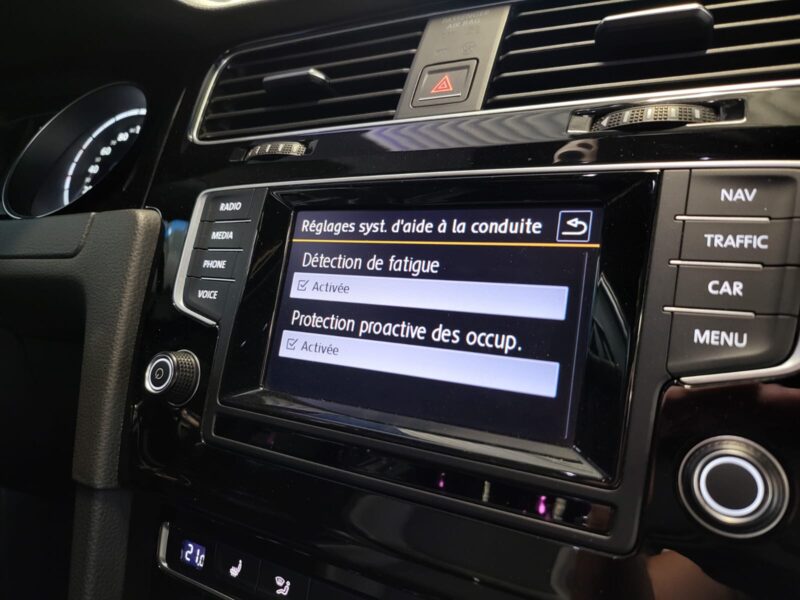 VOLKSWAGEN GOLF VII 2.0 TSI 300 7R 4MOTION DSG CAMERA / TOIT OUVRANT / LUMIERE D\'AMBIANCE