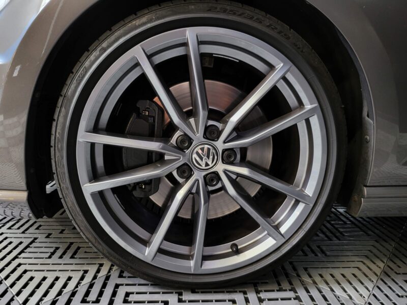 VOLKSWAGEN GOLF VII 2.0 TSI 300 7R 4MOTION DSG CAMERA / TOIT OUVRANT / LUMIERE D\'AMBIANCE