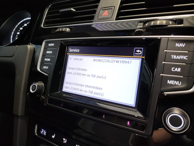 VOLKSWAGEN GOLF VII 2.0 TSI 300 7R 4MOTION DSG CAMERA / TOIT OUVRANT / LUMIERE D\'AMBIANCE