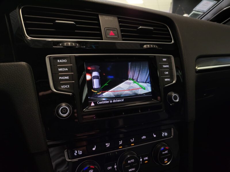 VOLKSWAGEN GOLF VII 2.0 TSI 300 7R 4MOTION DSG CAMERA / TOIT OUVRANT / LUMIERE D\'AMBIANCE