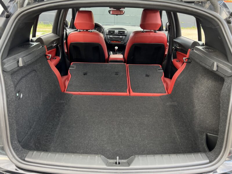 BMW SERIE 1 F20 SPORT 116i 1.6 136 Cv INTERIEUR CUIR ROUGE / 5 PORTES CRIT AIR 1 - Garantie