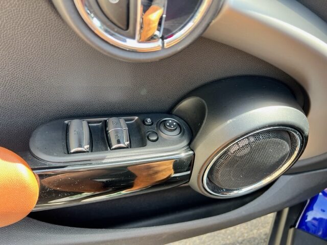 Mini F57 LCI Cabriolet Cooper S 192 ch BVA7 Finition Exquisite