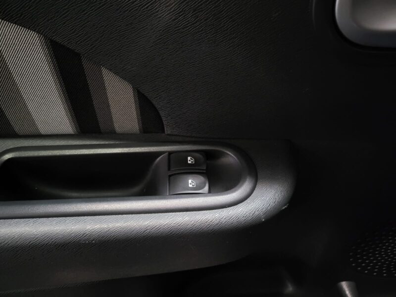 1.2 75cv LIMITED / CLIMATISATION / BLUETOOTH