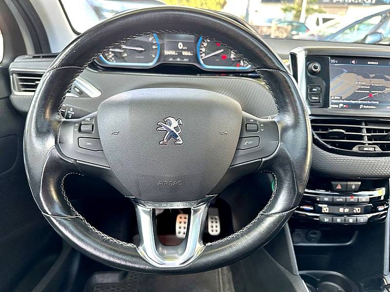 PEUGEOT 208 2018