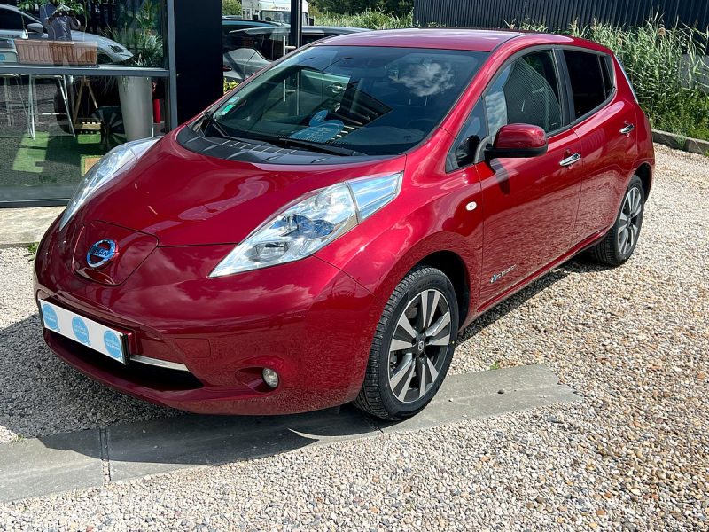 NISSAN LEAF 2016