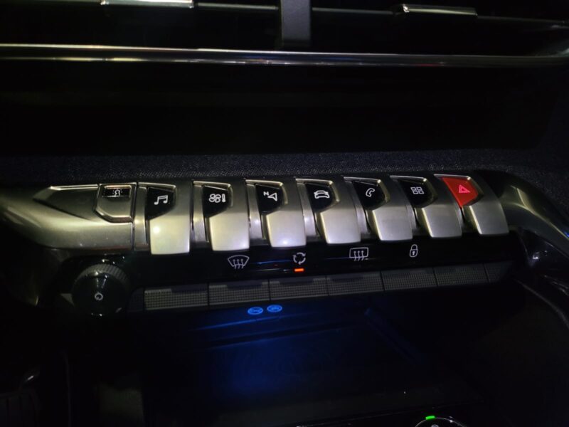 PEUGEOT 3008 II 1.6 BlueHDi 120cv Allure Business EAT6 / APPLE CARPLAY/TOIT OUVRANT/HAYON ELECTRIQUE