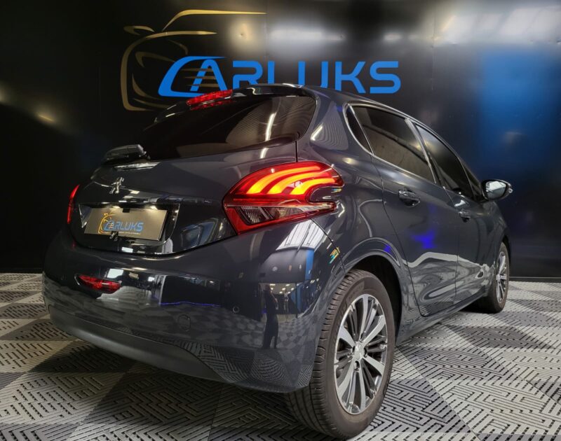 PEUGEOT 208 1.2 THP 110CH ALLURE / GPS + CARPLAY