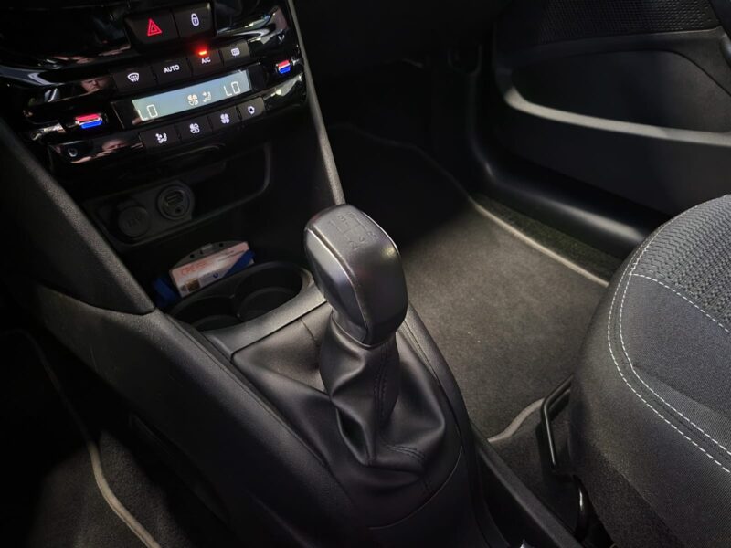 PEUGEOT 208 1.2 THP 110CH ALLURE / GPS + CARPLAY
