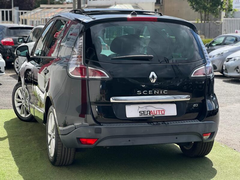 RENAULT SCÉNIC III 2013