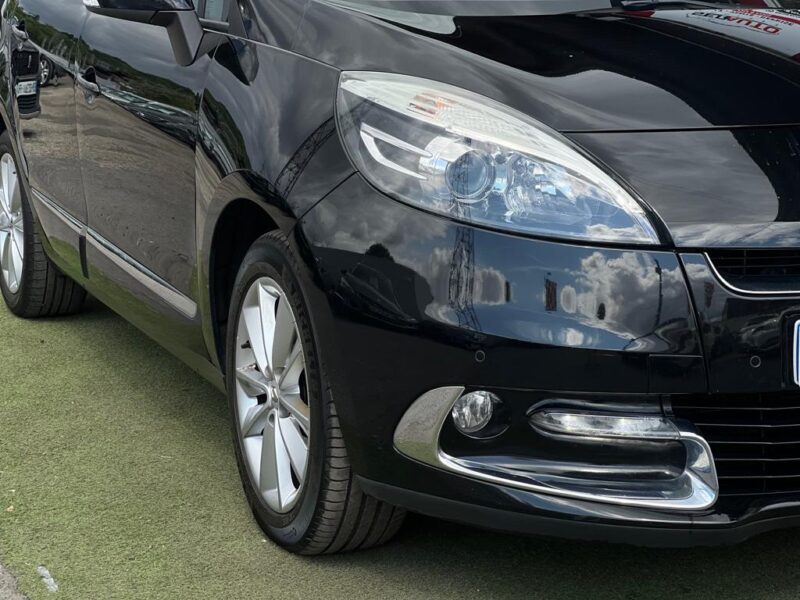 RENAULT SCÉNIC III 2013