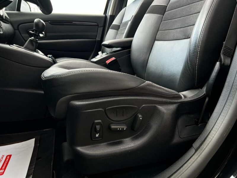 RENAULT SCÉNIC III 2013