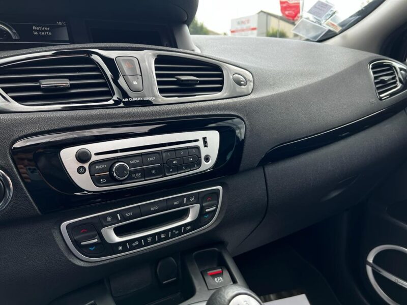 RENAULT SCÉNIC III 2013