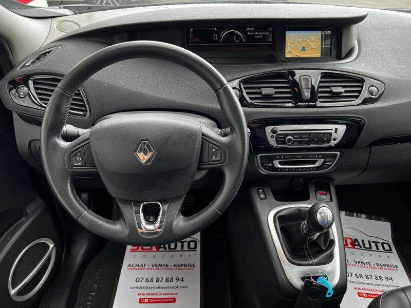 RENAULT SCÉNIC III 2013