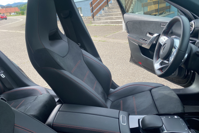 MERCEDES CLASSE A 200d AMG line 150ch 