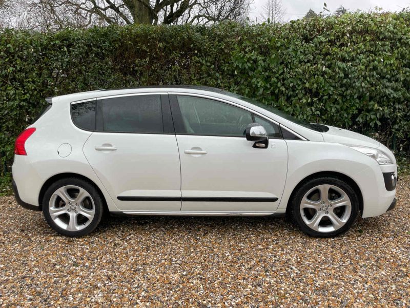 PEUGEOT 3008 Monospace 2012 2.0 HDi 200cv HYBRIDE