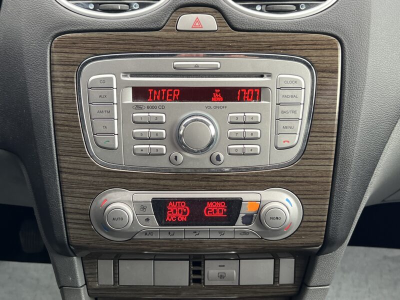 FORD FOCUS II 1.6 TDCI 110 Cv 5 PORTES / TITANIUM ORIGINE FRANCE - Garantie1an