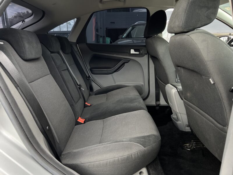 FORD FOCUS II 1.6 TDCI 110 Cv 5 PORTES / TITANIUM ORIGINE FRANCE - Garantie1an