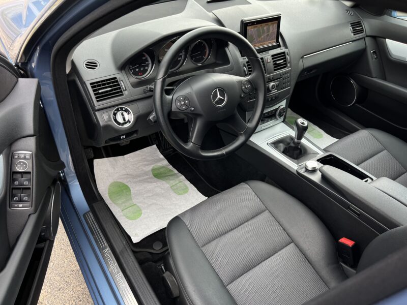 MERCEDES CLASSE C III 220 CDI AVANTGARDE 2.2 170 Cv GPS ATTELAGE BLUETOOTH CRIT AIR 2 - Garantie1an