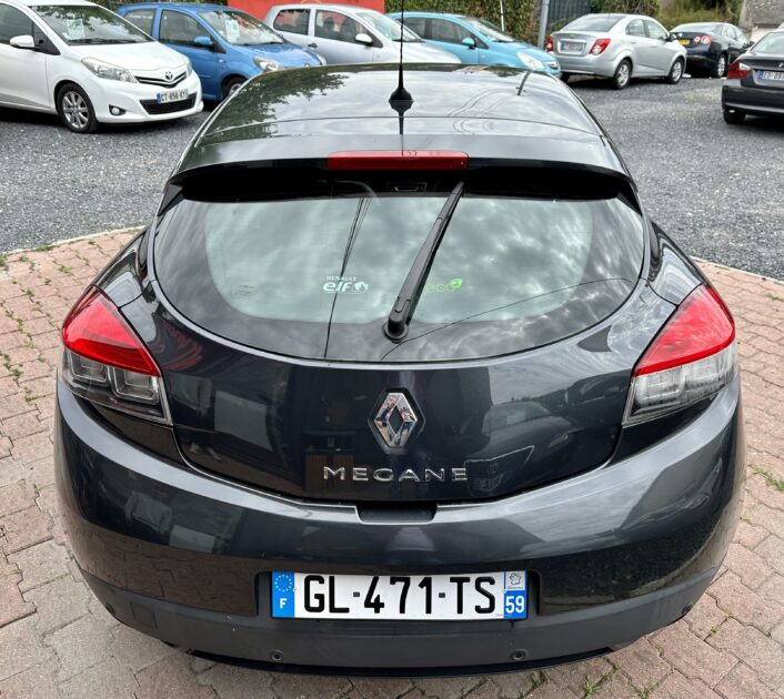 RENAULT MEGANE III Coupé 2009