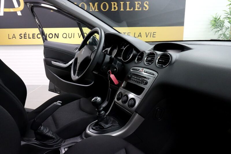 PEUGEOT 308 SW I 2011