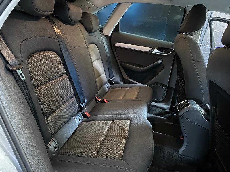 AUDI Q3 2.0 TDI QUATTRO 140CH S-TRONIC AMBIENTE / ATTELAGE + GPS