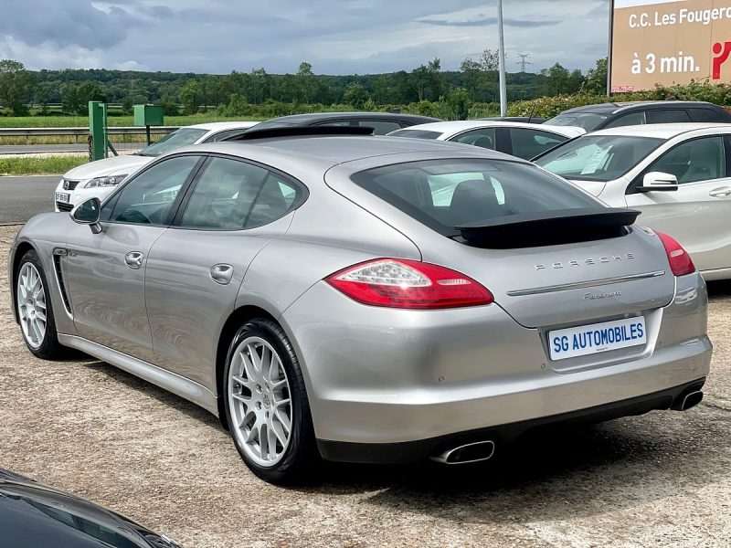 PORSCHE PANAMERA 2012