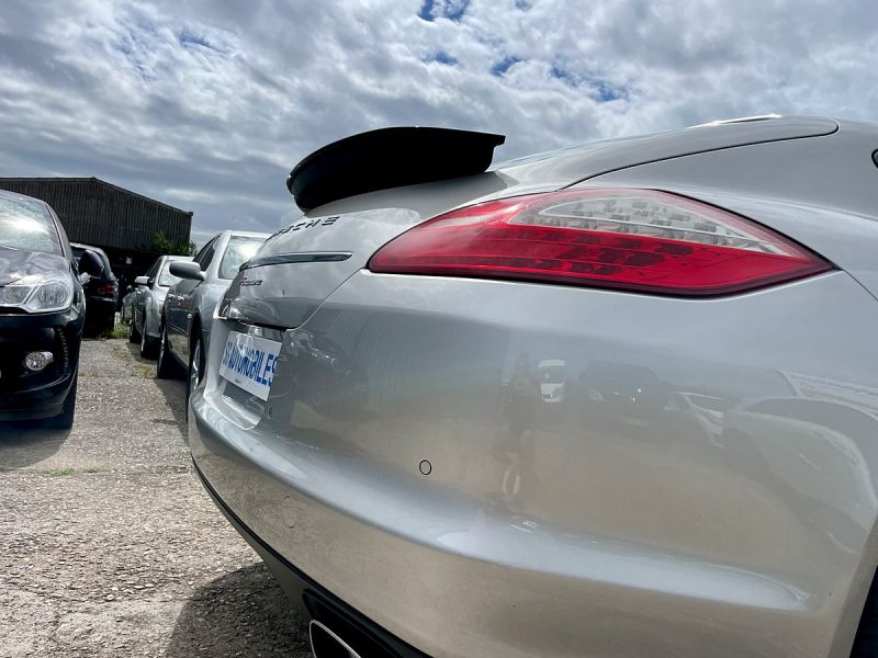PORSCHE PANAMERA 2012