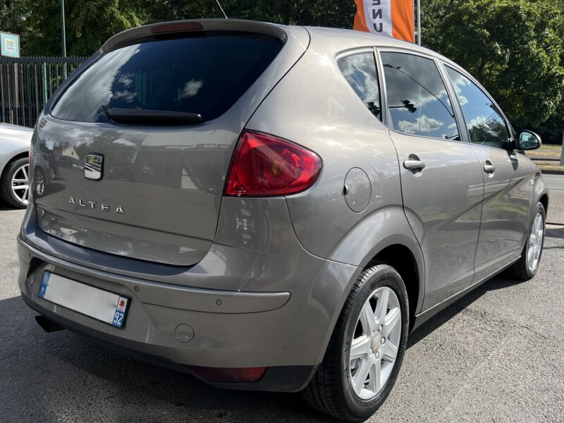 SEAT ALTEA 2.0 TDI 140 Cv BOITE AUTO DSG6 / TOIT OUVRANT - Garantie1an