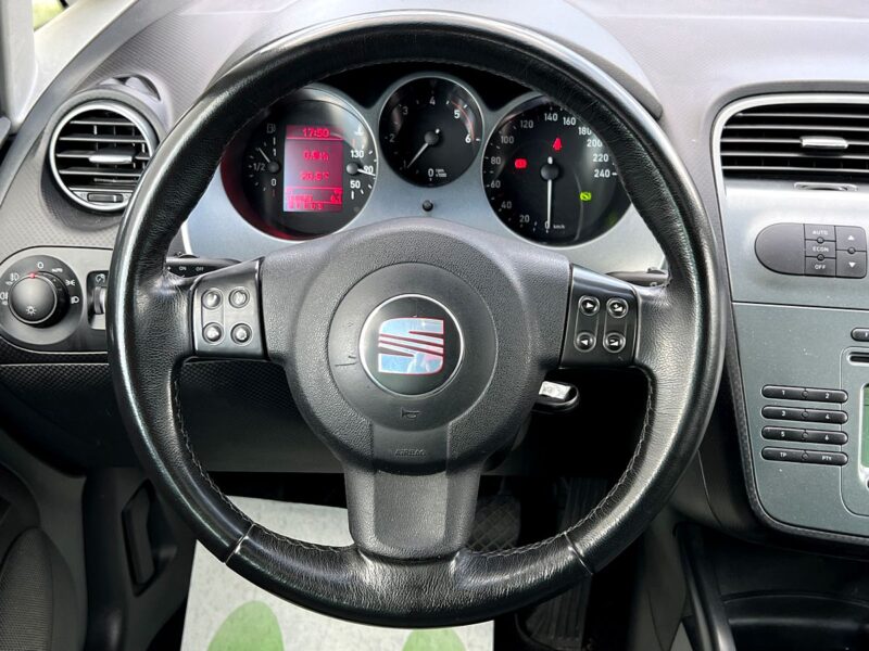 SEAT ALTEA 2.0 TDI 140 Cv BOITE AUTO DSG6 / TOIT OUVRANT - Garantie1an