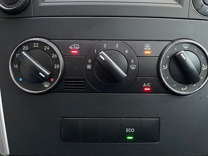 MERCEDES CLASSE A 160 II PHASE 2 1.5 95 CV TOIT OUVRANT / BLUETOOTH CRIT AIR 1 - Garantie1an