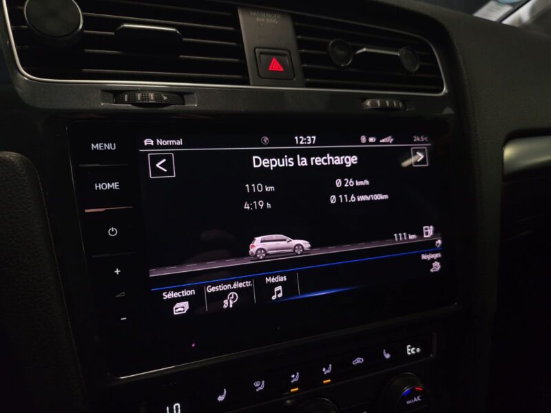 VOLKSWAGEN E-GOLF 136cv VIRTUAL COCKPIT / APPLE CARPLAY / JANTES 18 / SIEGES CHAUFFANTS