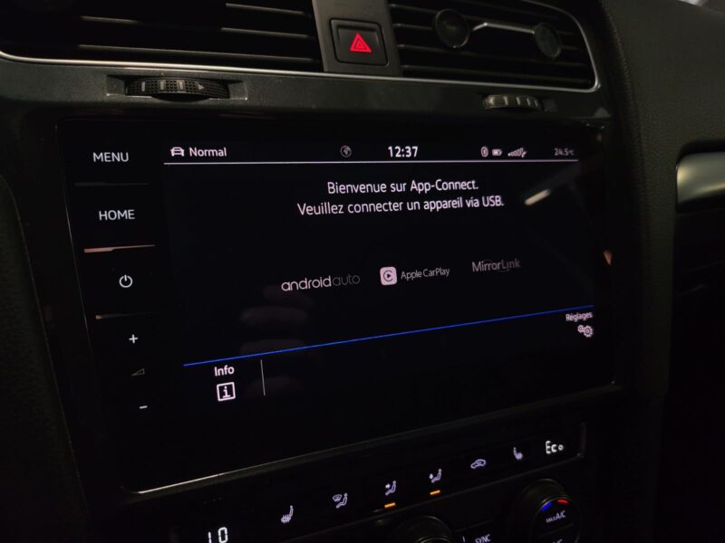 VOLKSWAGEN E-GOLF 136cv VIRTUAL COCKPIT / APPLE CARPLAY / JANTES 18 / SIEGES CHAUFFANTS
