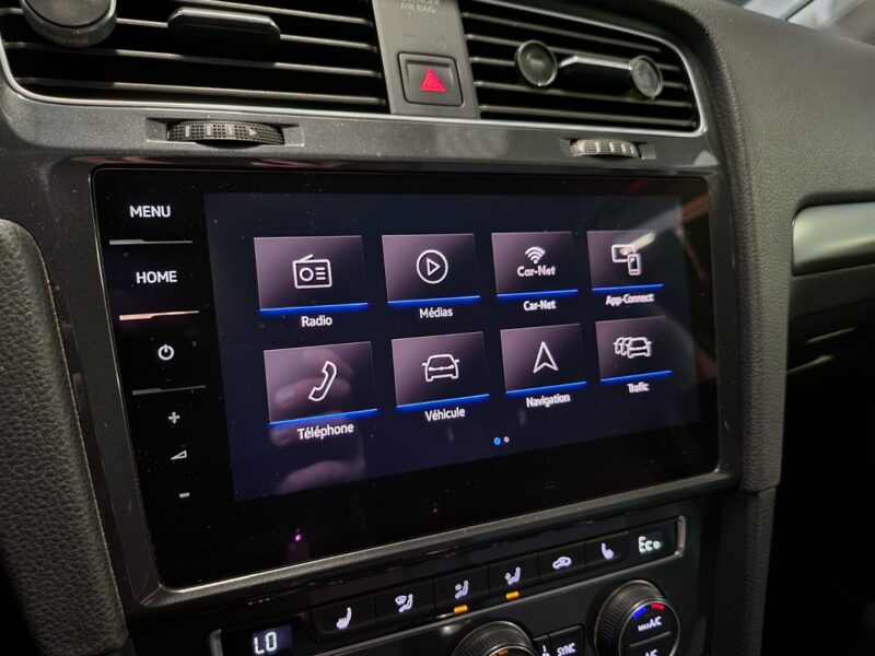 VOLKSWAGEN E-GOLF 136cv VIRTUAL COCKPIT / APPLE CARPLAY / JANTES 18 / SIEGES CHAUFFANTS