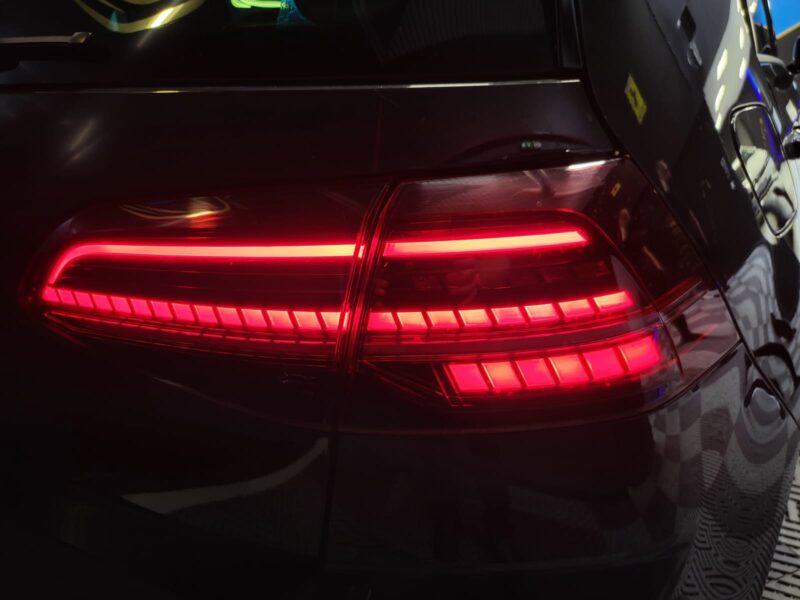 VOLKSWAGEN E-GOLF 136cv VIRTUAL COCKPIT / APPLE CARPLAY / JANTES 18 / SIEGES CHAUFFANTS