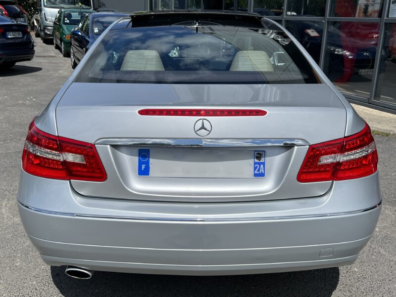 MERCEDES CLASSE E COUPE 4 IV 250 CDI 2.2 BLUEEFFICIENCY 204 CV TOIT OUVRANT CUIR GPS - Garantie1an