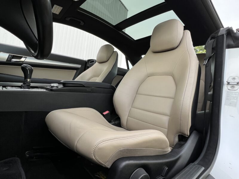 MERCEDES CLASSE E COUPE 4 IV 250 CDI 2.2 BLUEEFFICIENCY 204 CV TOIT OUVRANT CUIR GPS - Garantie1an