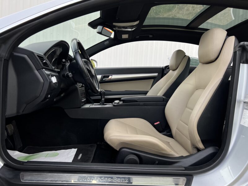 MERCEDES CLASSE E COUPE 4 IV 250 CDI 2.2 BLUEEFFICIENCY 204 CV TOIT OUVRANT CUIR GPS - Garantie1an