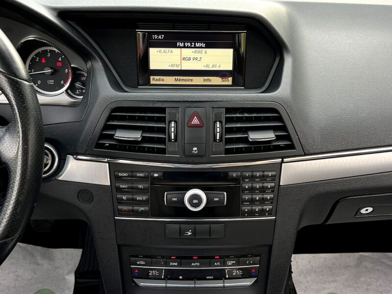 MERCEDES CLASSE E COUPE 4 IV 250 CDI 2.2 BLUEEFFICIENCY 204 CV TOIT OUVRANT CUIR GPS - Garantie1an