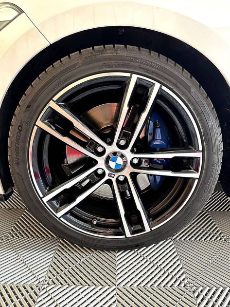 BMW Série 1 M140i A xDrive 340ch m 14
