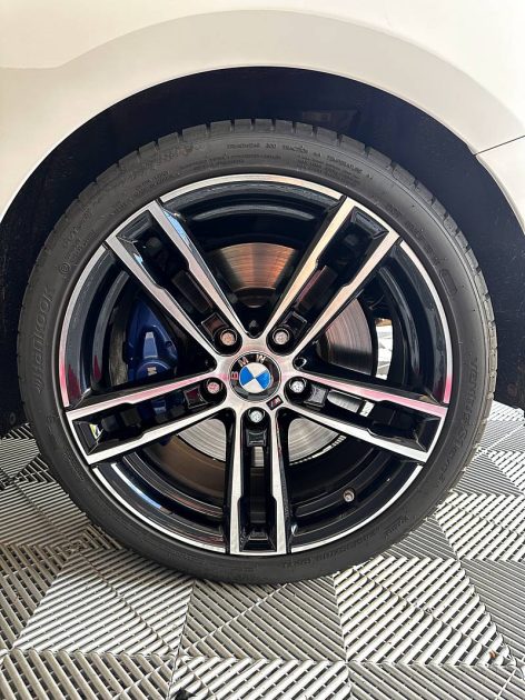 BMW Série 1 M140i A xDrive 340ch m 14
