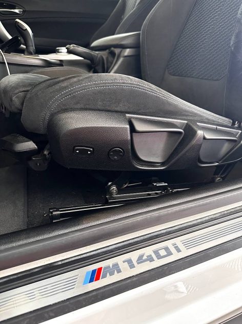 BMW Série 1 M140i A xDrive 340ch m 14