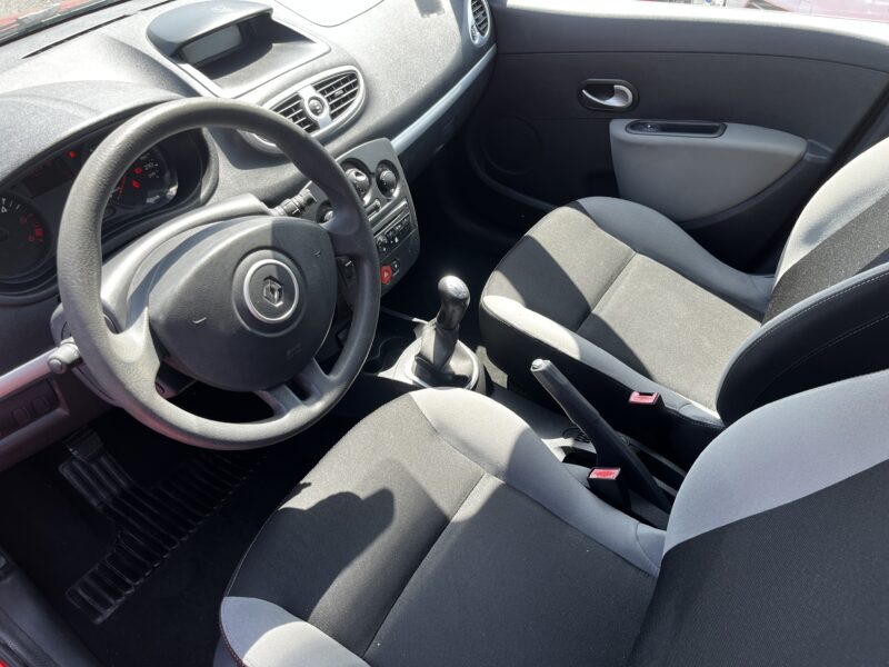 RENAULT CLIO III 2012
