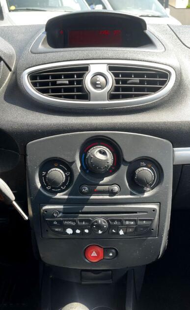 RENAULT CLIO III 2012