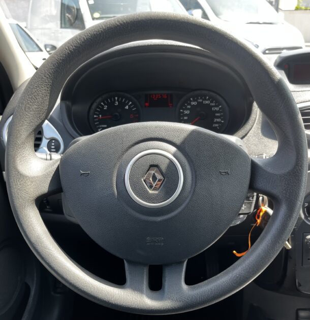 RENAULT CLIO III 2012