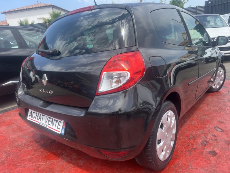 RENAULT CLIO III 2010